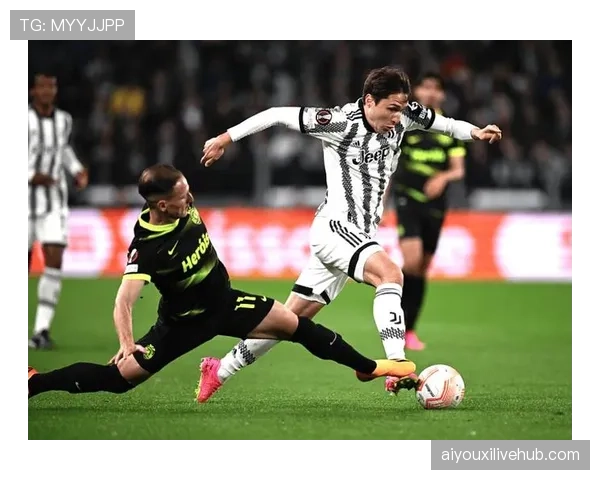 尤文主帅:我们正在构建更具控制力的防守结构,减少冒险长传 尤文主帅:我们正在构建更具控制力的防守结构,减少冒险长传